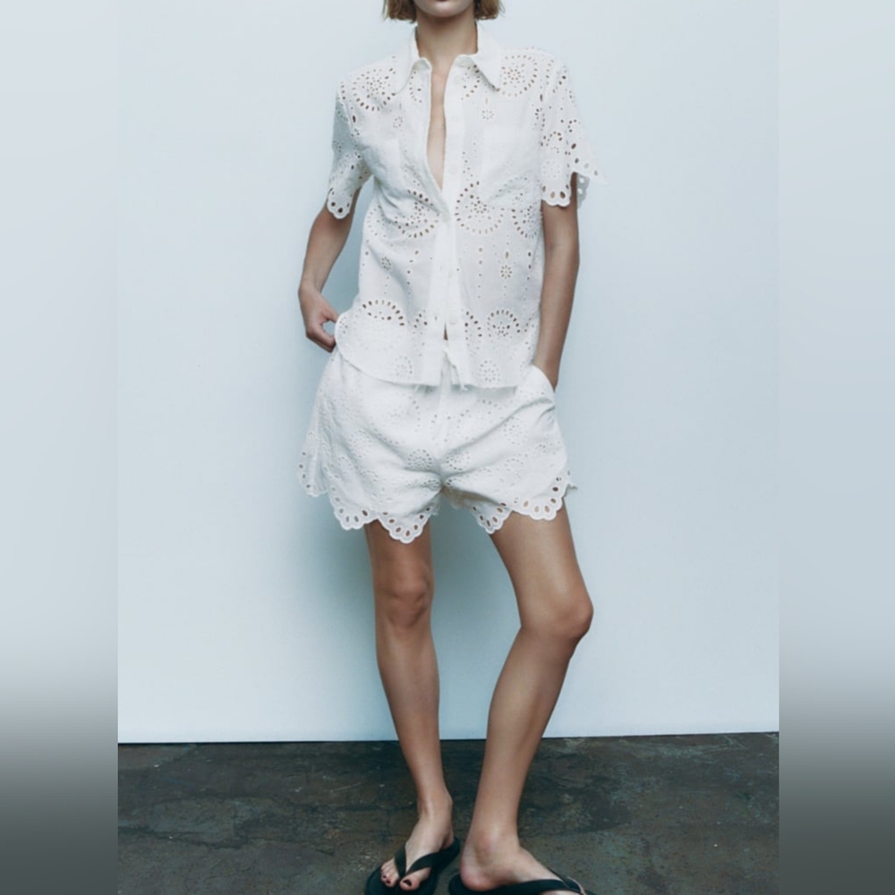 ZARA EMBROIDERED EYLET SHORTS